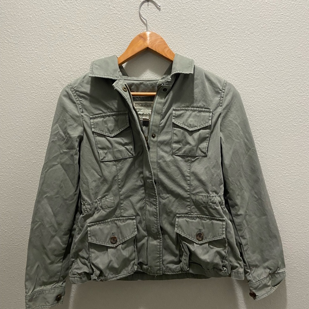 Banana republic green cargo zip up Women’s Size S
